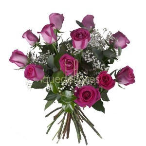 Bouquet de 12 rosas fucsias